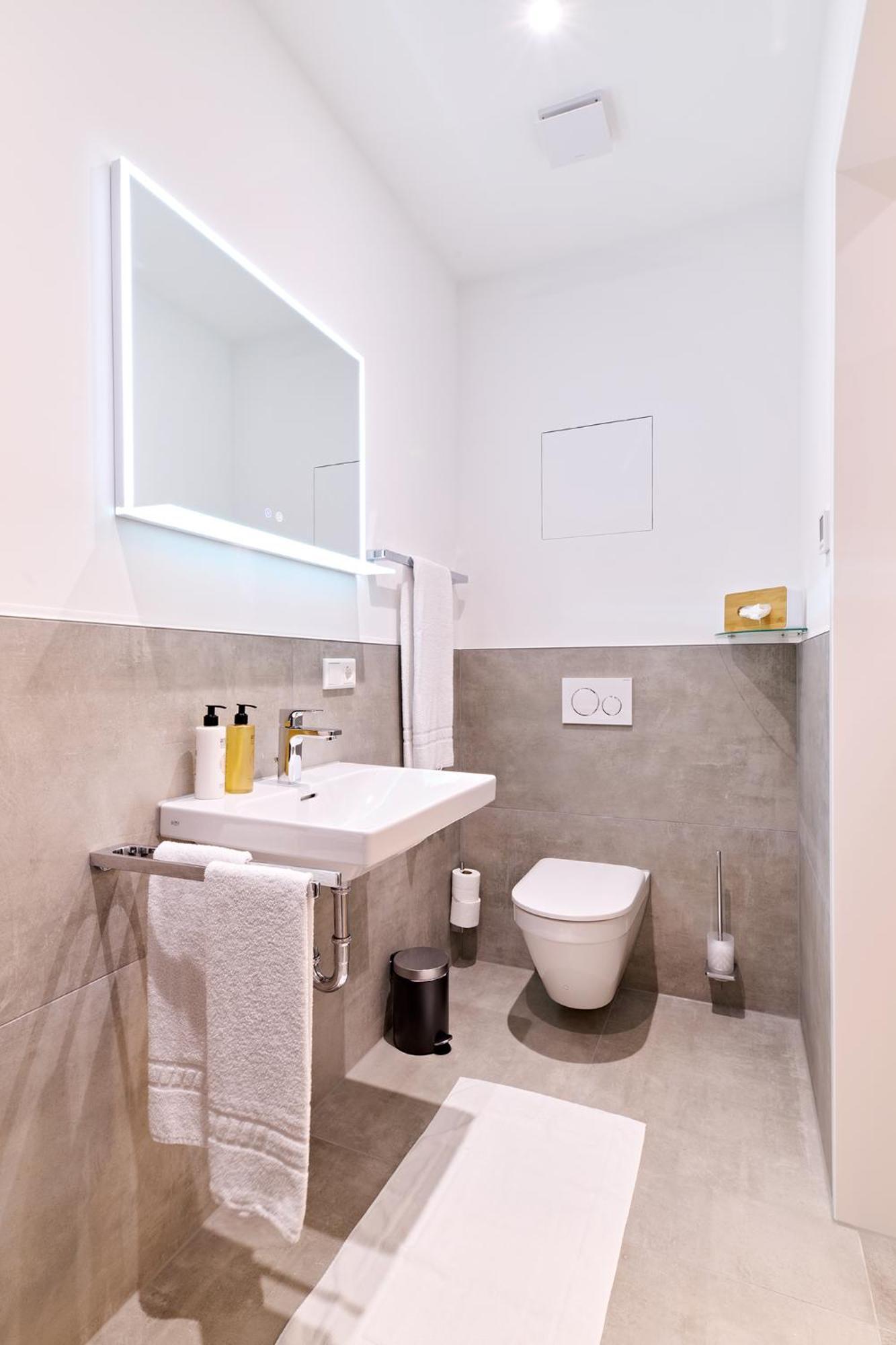 Xzllenz Traum Studio-Apartment, Frei-Parken, U-Bahn, Kueche Nuremberga Exterior foto