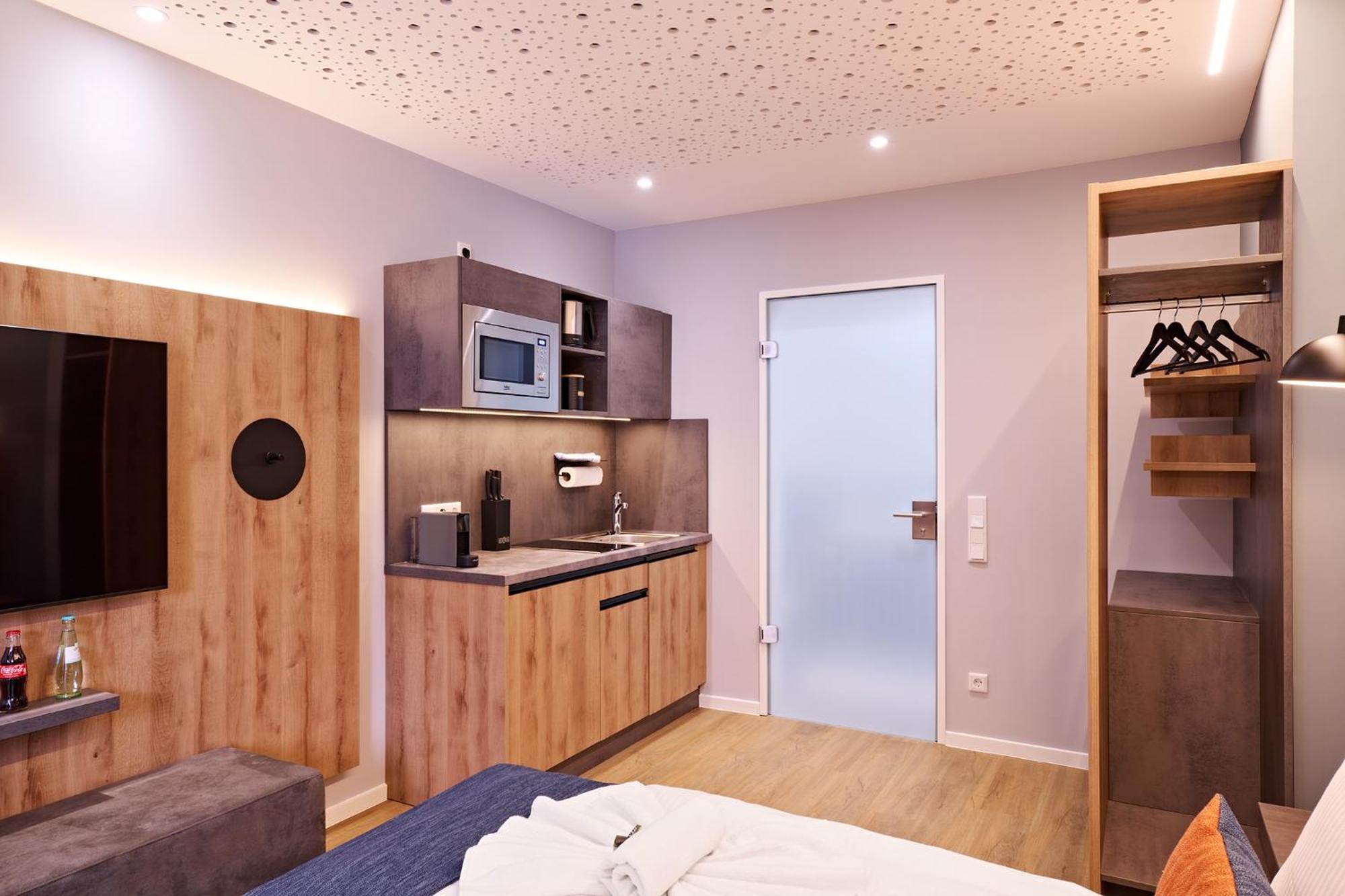 Xzllenz Traum Studio-Apartment, Frei-Parken, U-Bahn, Kueche Nuremberga Exterior foto
