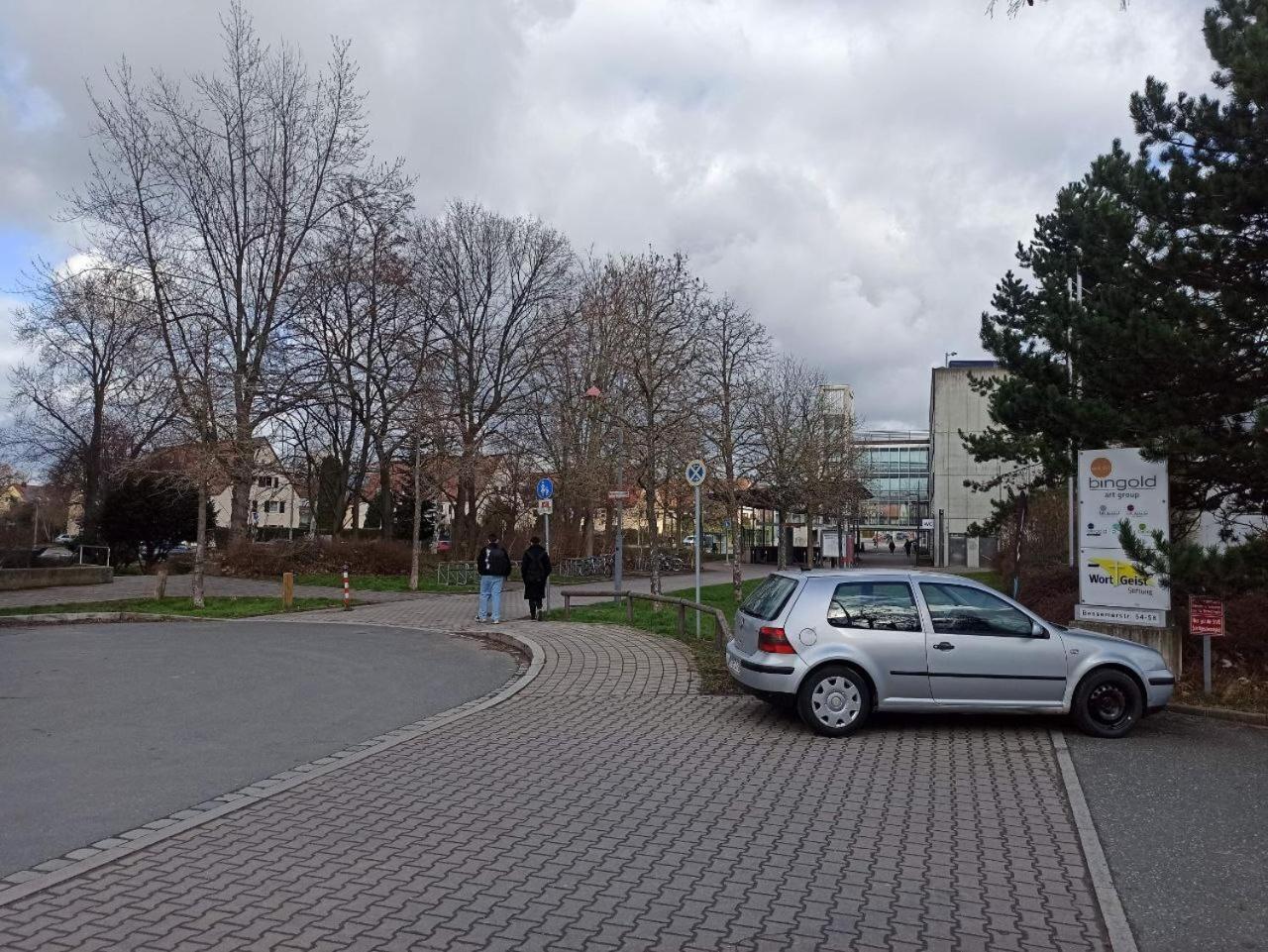 Xzllenz Traum Studio-Apartment, Frei-Parken, U-Bahn, Kueche Nuremberga Exterior foto